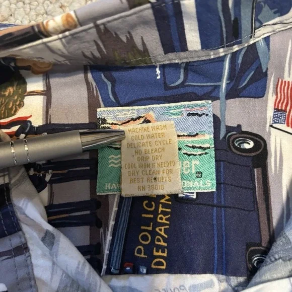 Reyn Spooner Mens Police Law AllOver Print Button Shirt M -Hawaiian Traditionals - Picture 6 of 9